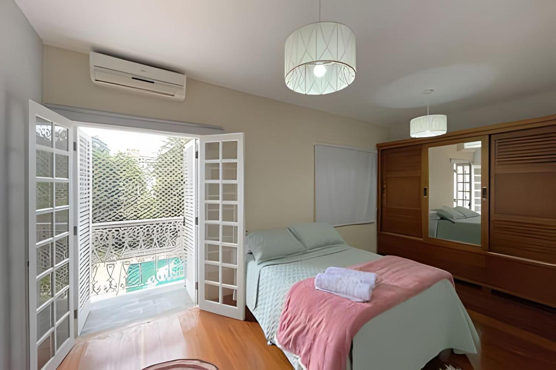 Casa Espacosa E Tranquila - Granja Viana * Cotia (Sao Paulo)